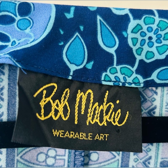 Bob Mackie Wearable Art OS - Picture 3 of 3